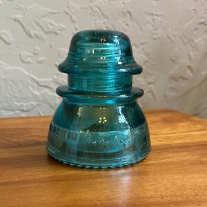 Hemingray‎ Glass Insulator #42 in Teal Blue heavy duty colored glass